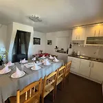 Holiday home бялата къща в слатина Slatina