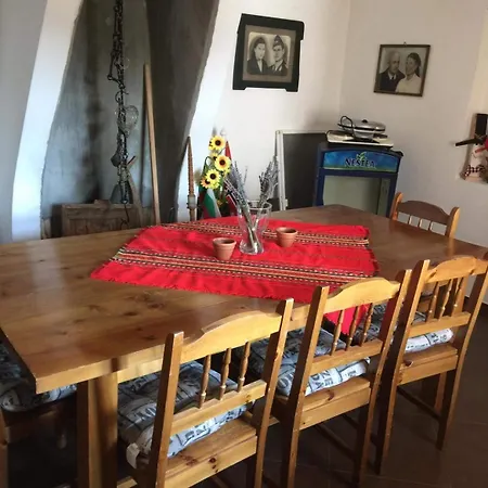 бялата къща в слатина Slatina